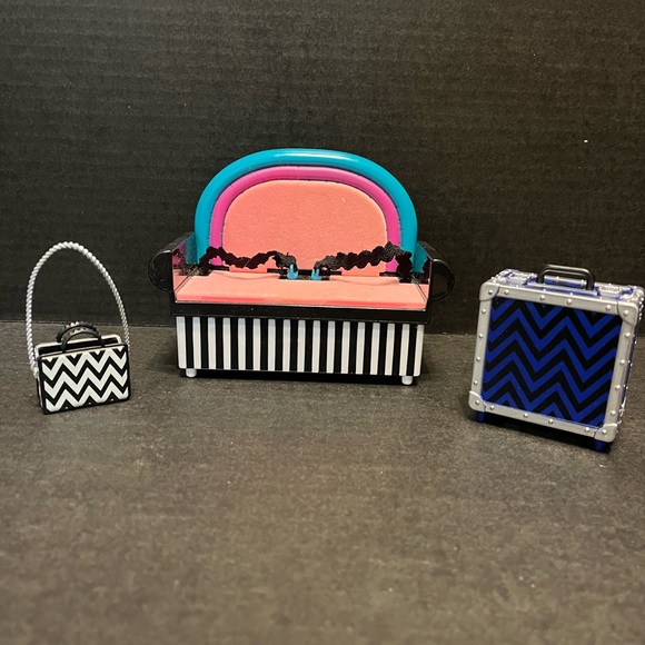 LOL SURPRISE FURNITURE + ACCESSORIES couch purse suitcase - Picture 2 of 9
